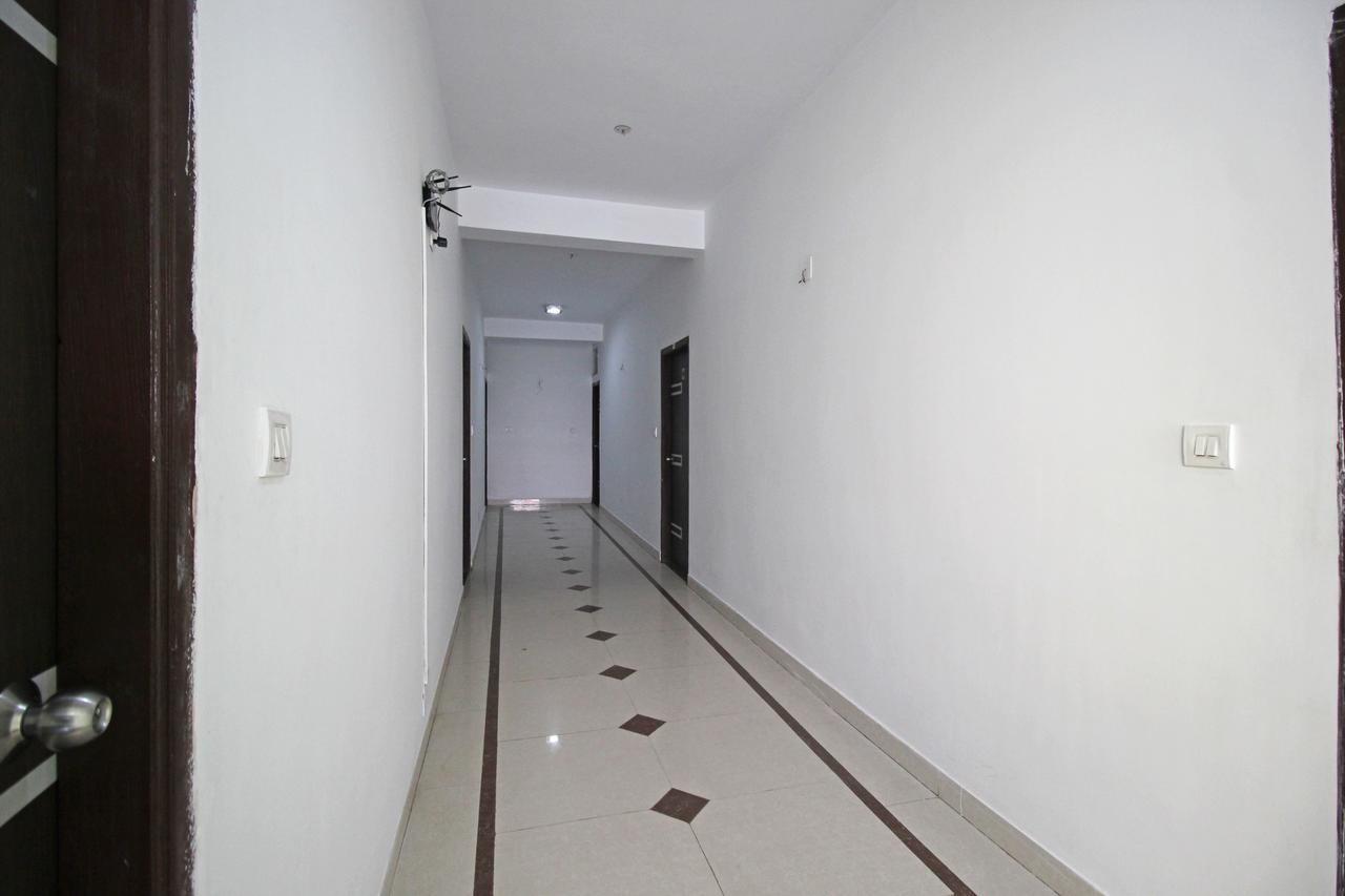 Oyo 7680 Park Lagoon Hotel Puri Exterior foto
