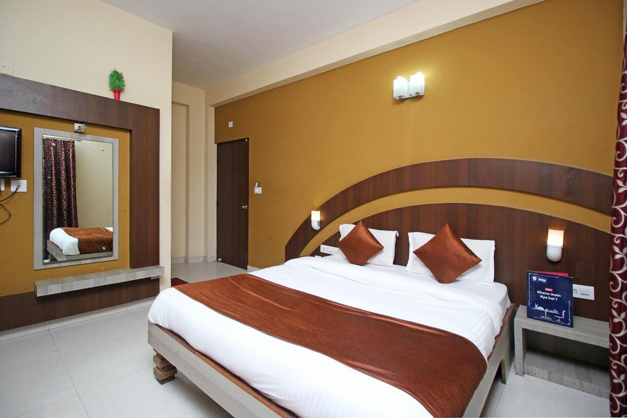 Oyo 7680 Park Lagoon Hotel Puri Exterior foto